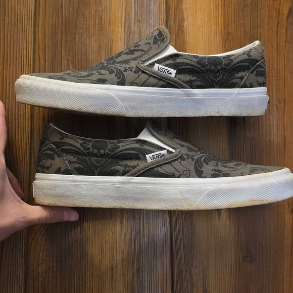 Vans Women's Slip-On Sneakers - Black and Green Pattern Skull - Picture 3 of 6